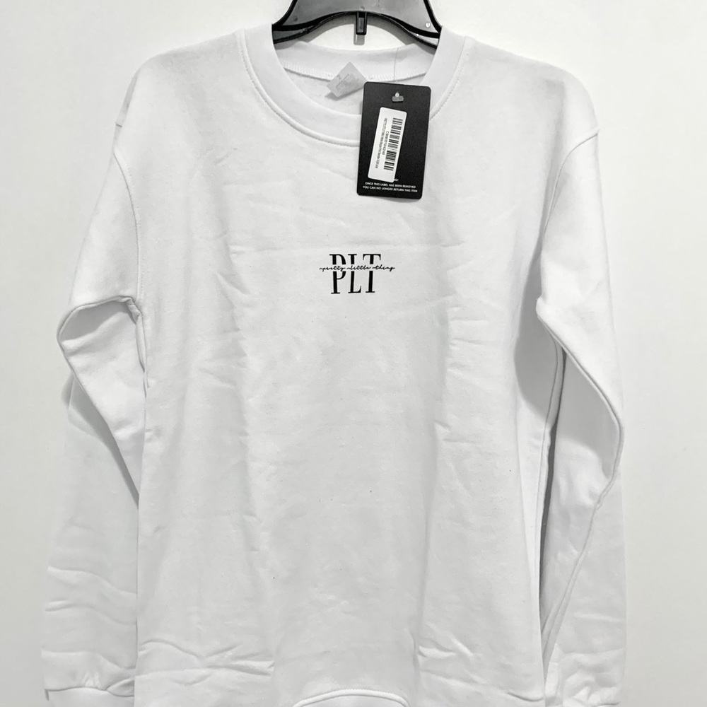 NWT PrettyLittleThing WhiteOversized Sweater SMALL